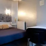 Le Parisien 2*
