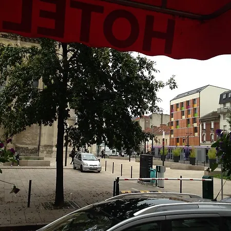 Le Parisien Hotel 2*