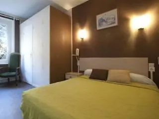 Le Parisien 2* Reims