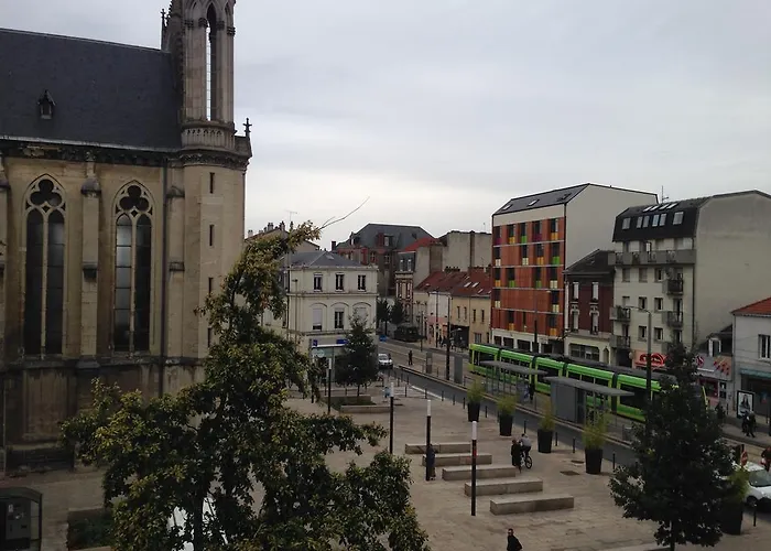 Le Parisien 酒店 2*